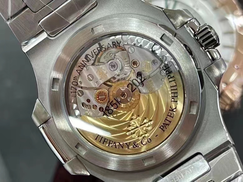 파텍필립 노틸러스 5711/1A-018 티파니